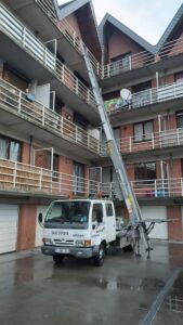 Ladderlift06