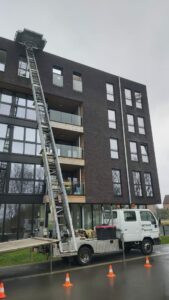 Ladderlift10
